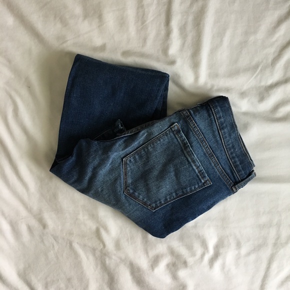 Banana Republic Premium distressed denim - Picture 2 of 5